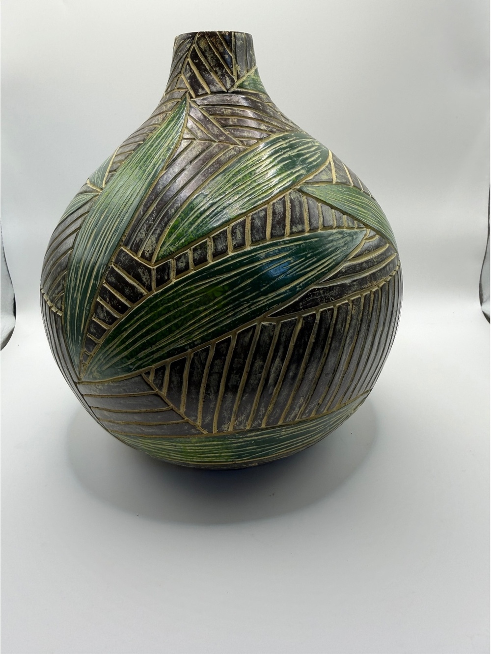 Decorative Handmade Ceramic Vase with Green Leaf Pattern
